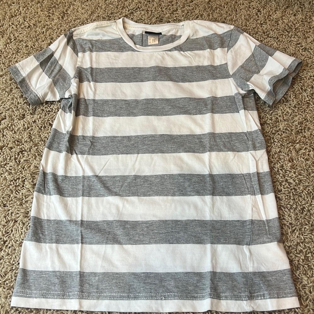 ❤️ H&M tshirt